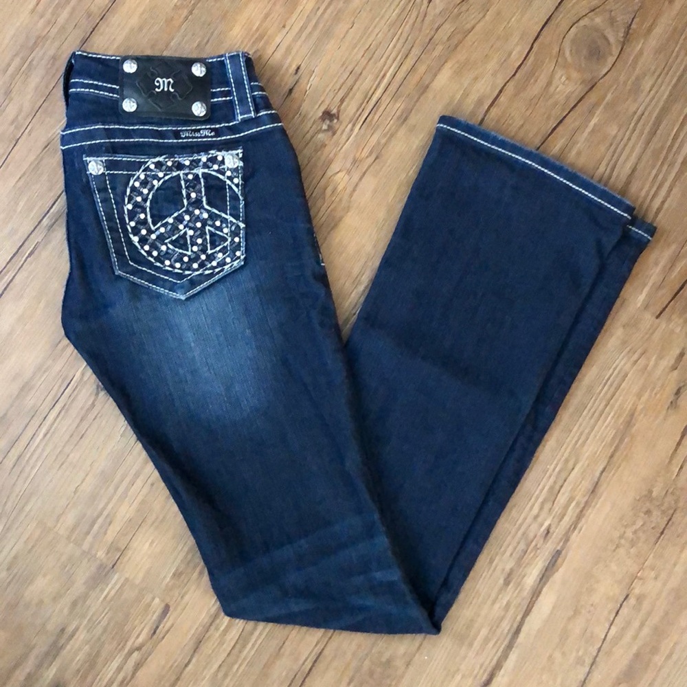 NWOT. Miss Me jeans. Size 26.